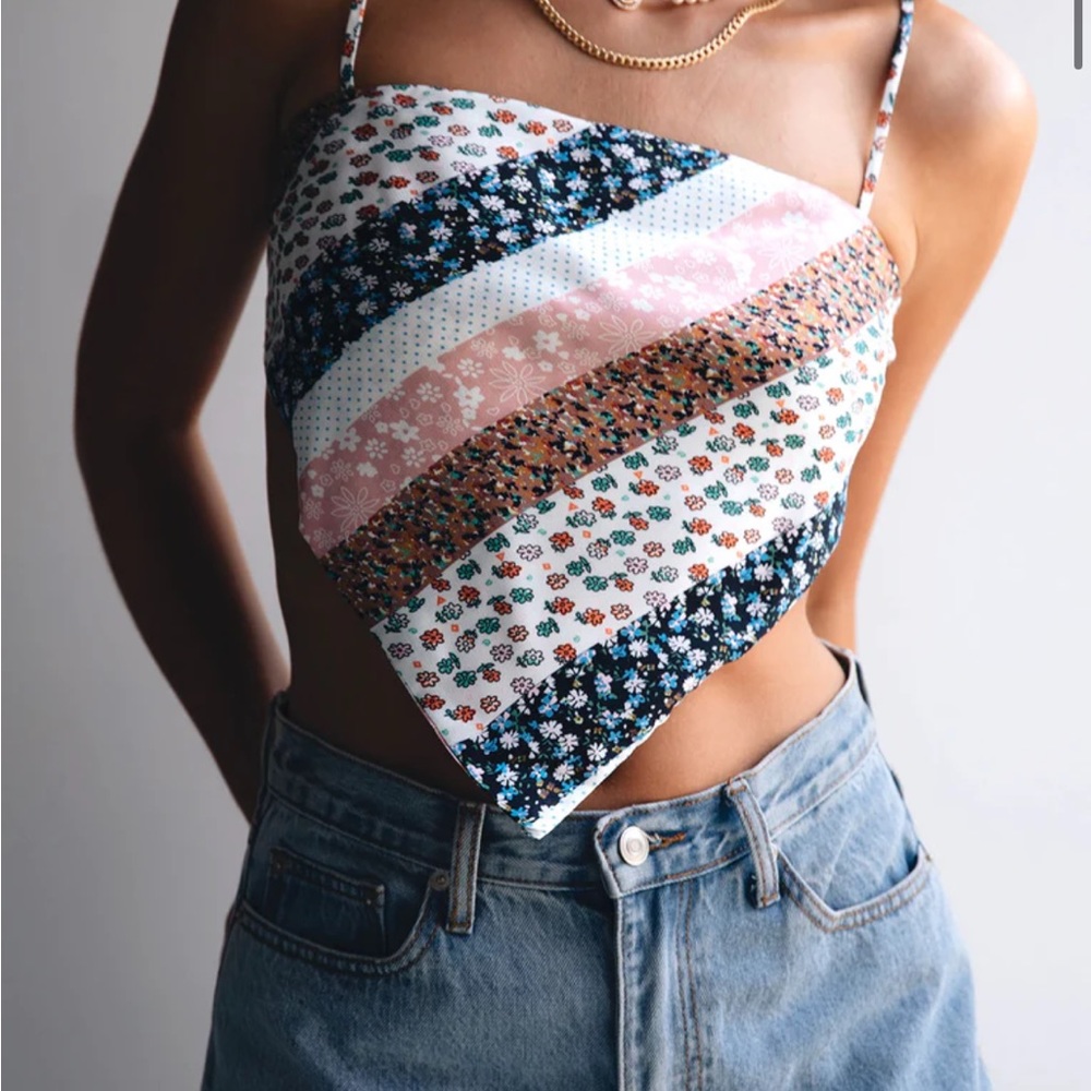Tie crop top
